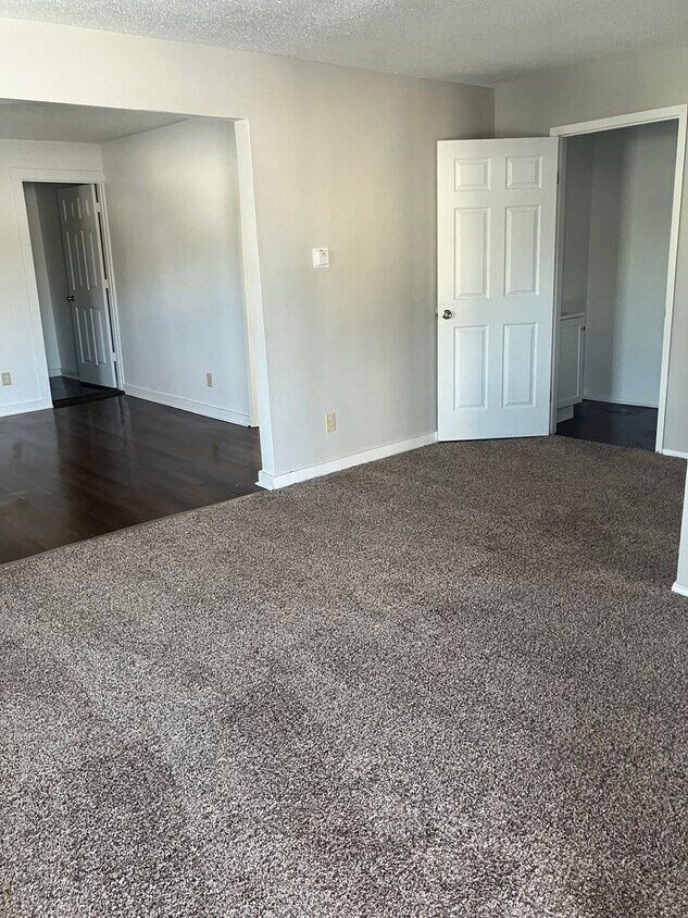 Foto principal - 3101 Oliver St