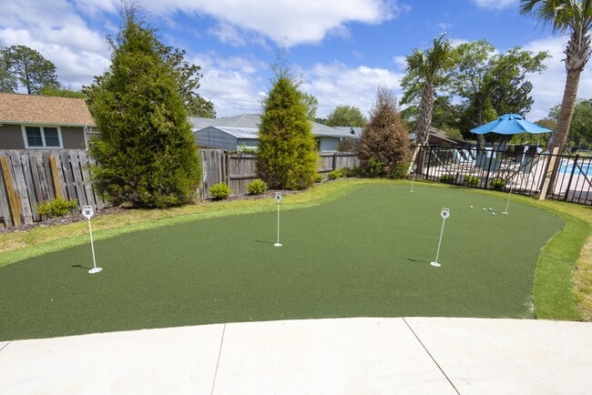 Building Photo - Shoreline Villas