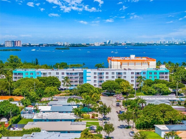 Foto del edificio - 1555 N Treasure Dr