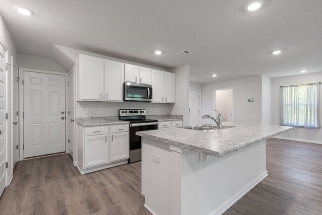 Building Photo - Spacious 4BR/2.5BA Cul-de-Sac Home – Avail...
