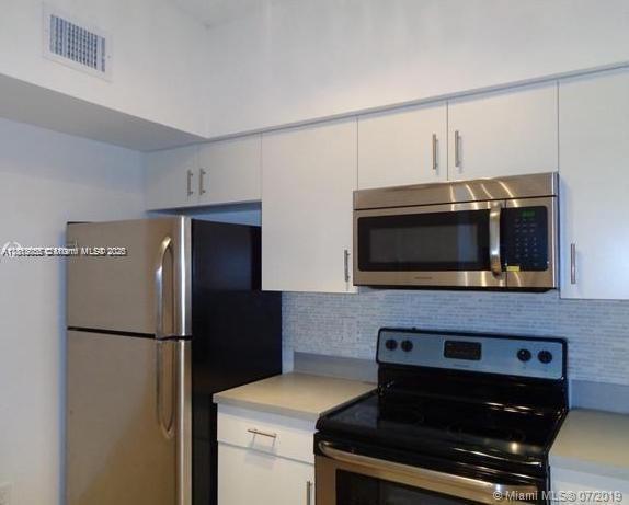 Foto del edificio - 11625 W Atlantic Blvd
