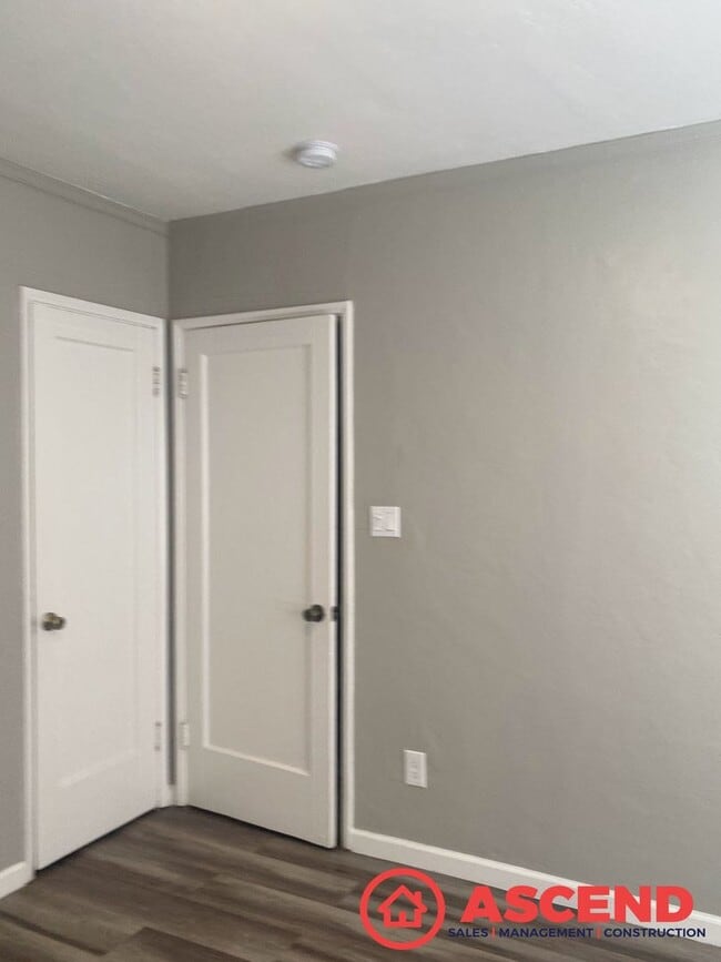 Foto del edificio - 2527 Chester Ln