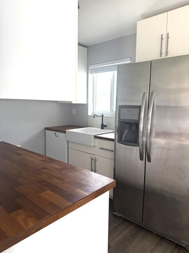 Foto del edificio - 418 SW 14th Ave