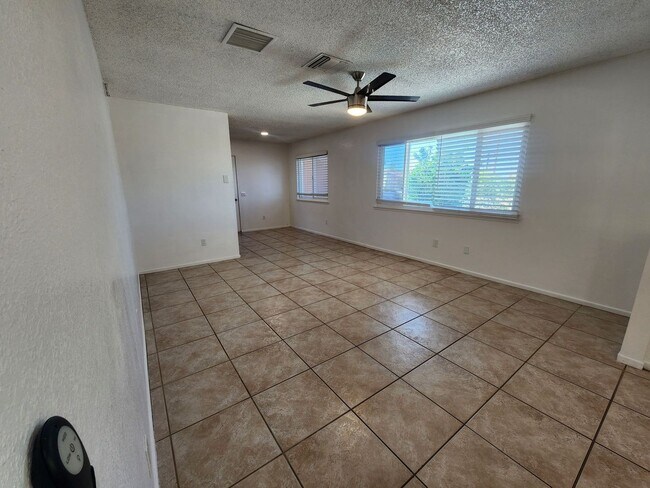 Foto del edificio - 73477 Desert Trail Dr