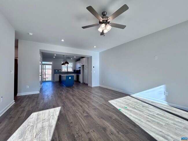 Foto del edificio - 103 Keene Ct