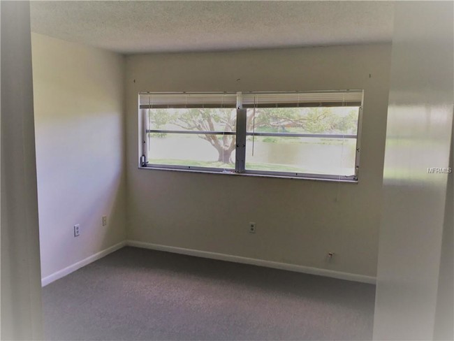 Building Photo - 1303 S Hercules Ave