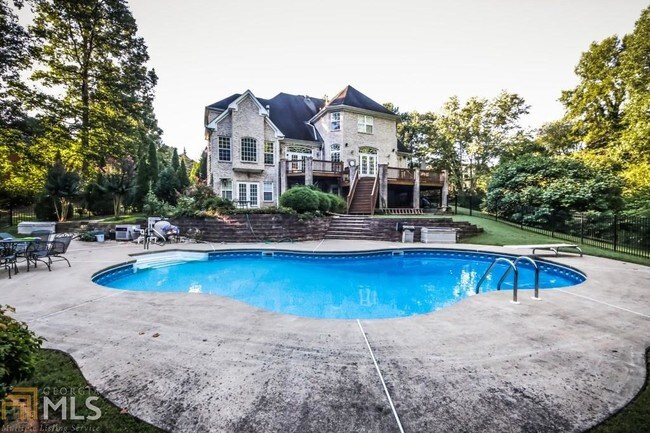 Foto del edificio - 3899 Providence Rd