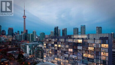 Building Photo - 625-629 King St W