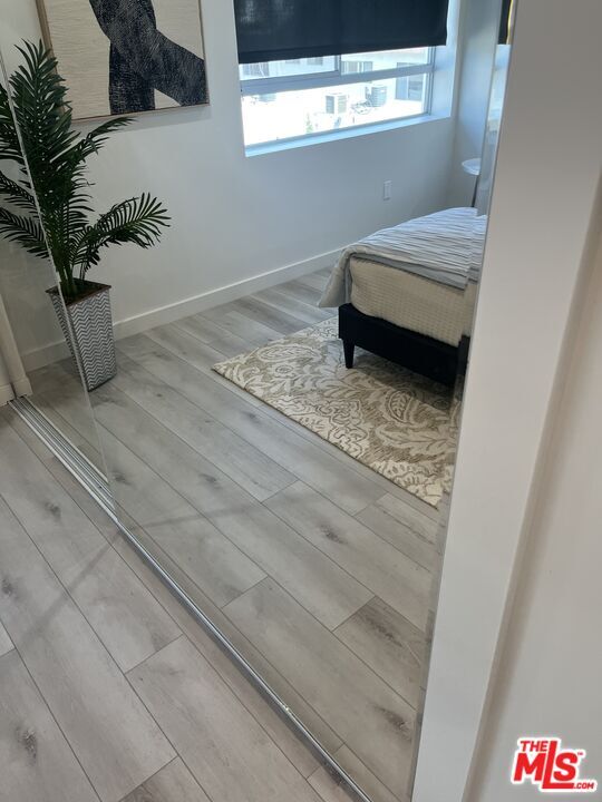 Building Photo - 124 S Croft Ave