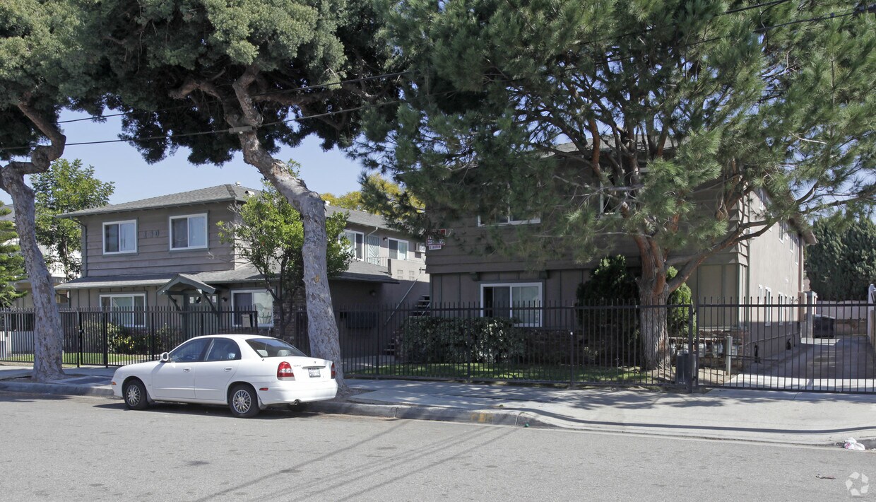 Building Photo - 130 S Pritchard Ave