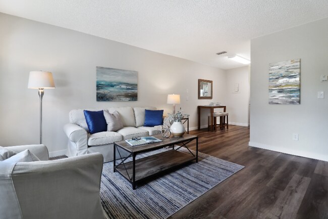 Foto del edificio - 4590 76th Ave N