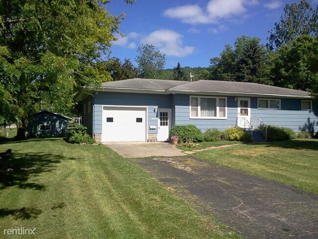 Building Photo - 3 br, 1 bath House - 30310 S Whitmore St
