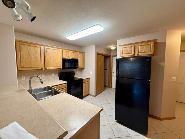 Foto del edificio - 721 Broderick Dr NE