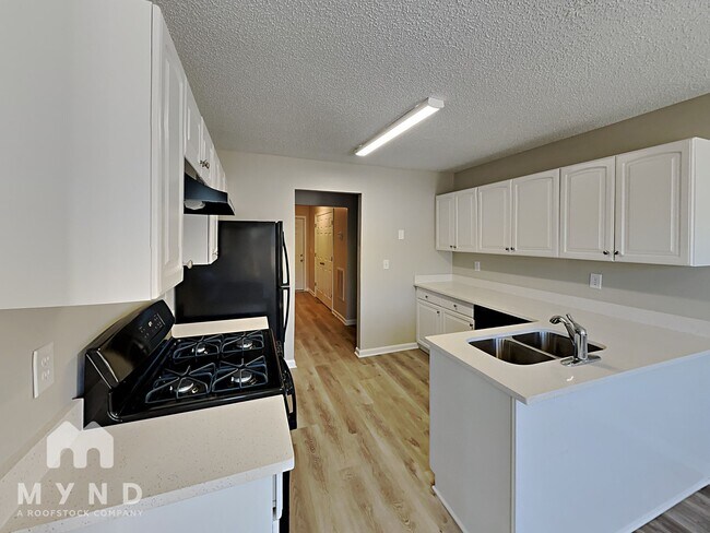 Building Photo - 65 Windscape Dr