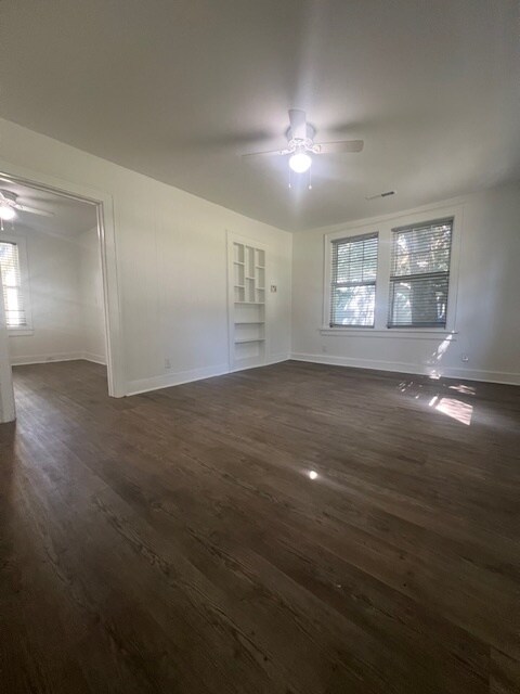 Foto del edificio - 2694 Olympia Ave