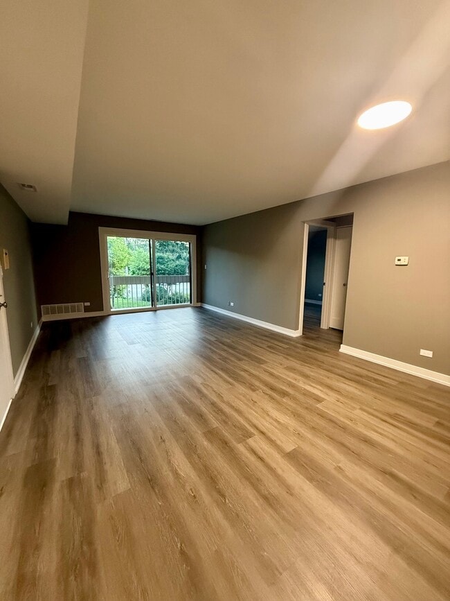 Building Photo - 1322 E Ports O Call Dr