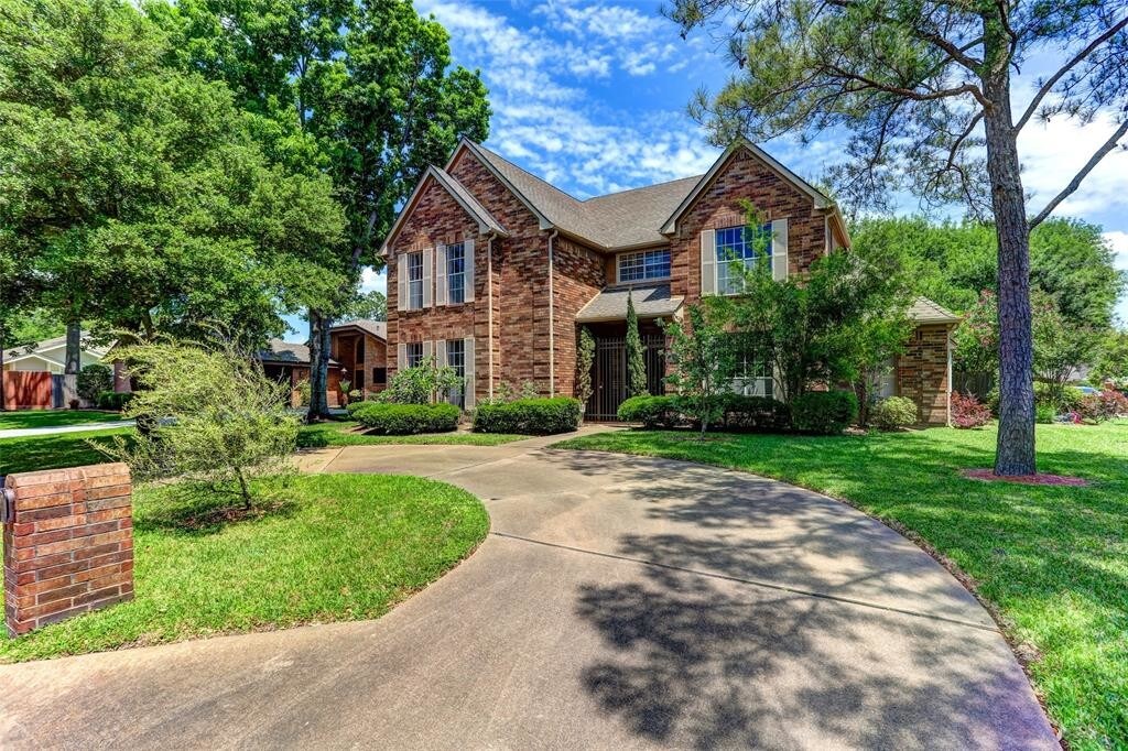 Primary Photo - 2227 Foreland Dr