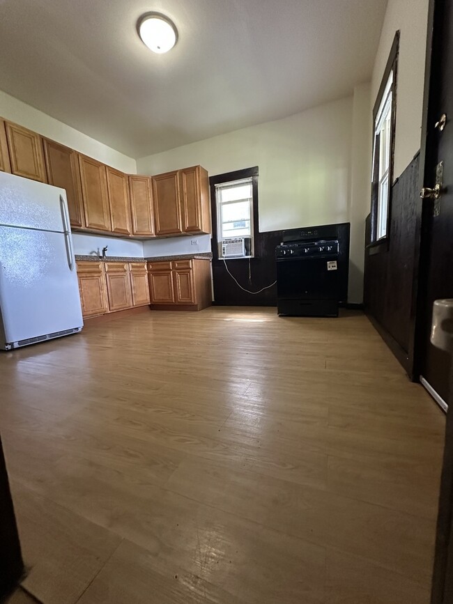 Foto del edificio - 2122 N Spaulding Ave