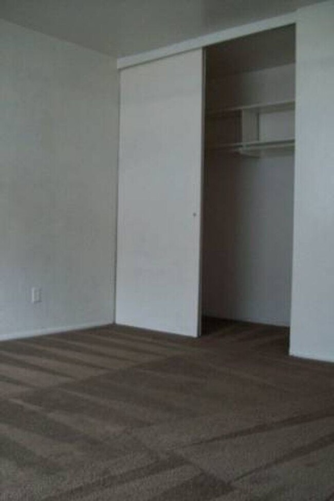Foto del edificio - 1204 W 7th St