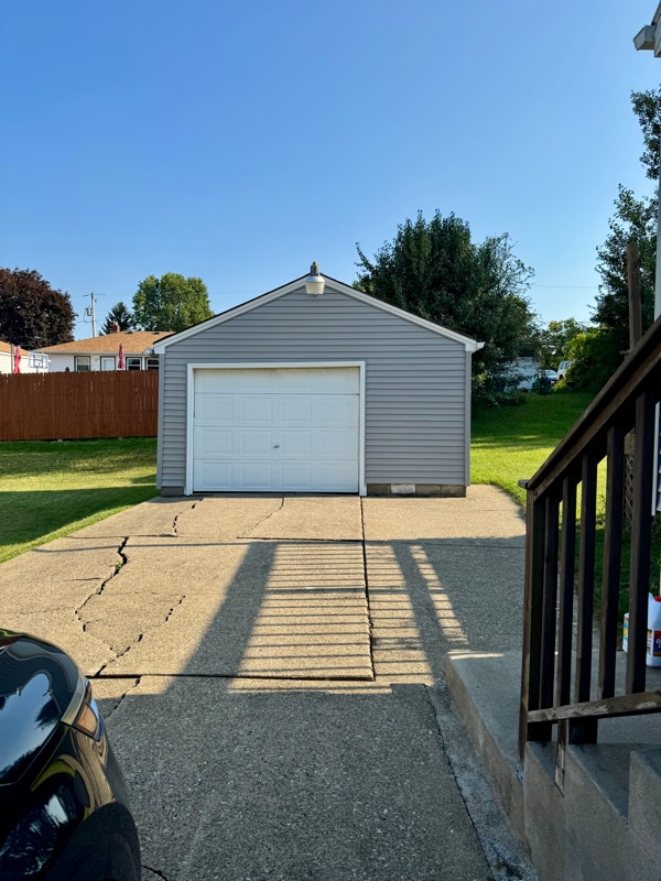 Building Photo - 624 Creed St