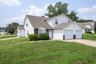 Building Photo - 5013-5015 Carrie Francke Dr
