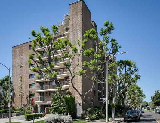 Building Photo - 10966 Rochester Ave