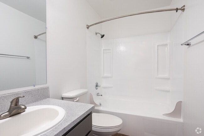 2BR, 1BA - 976 SF - The Hanover Apartment Homes