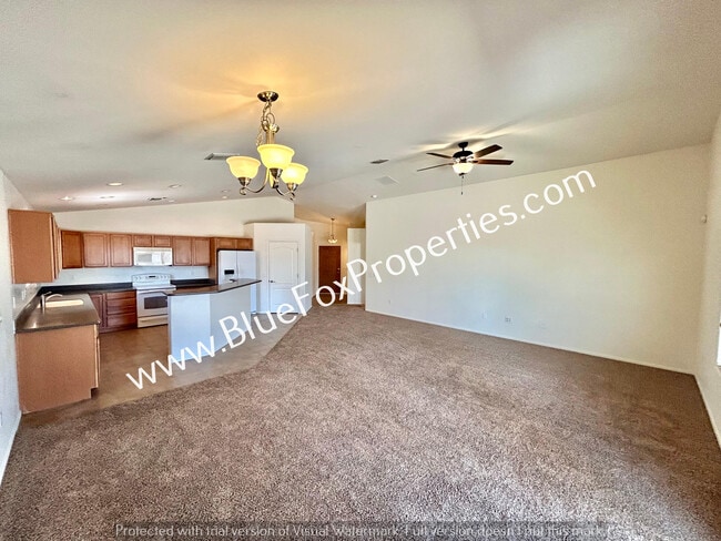 Building Photo - 6626 E Bambino Rd