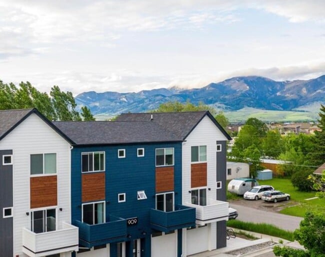 Building Photo - 3-Story Urban Walk Up at a modern community featuring 3 Bedrooms 2 Bathrooms