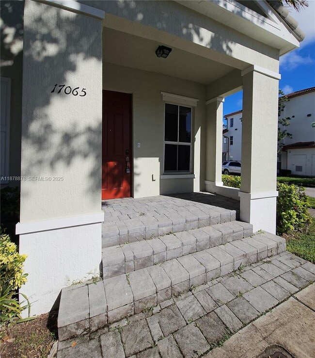 Building Photo - 17065 SW 93rd St