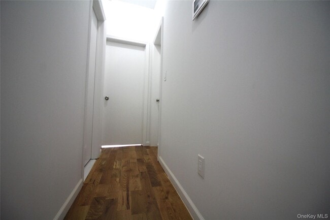 Building Photo - 291 Bonner Pl