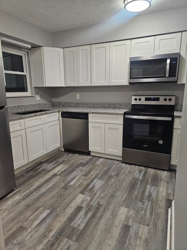 Foto del edificio - 686 Bethany Ct