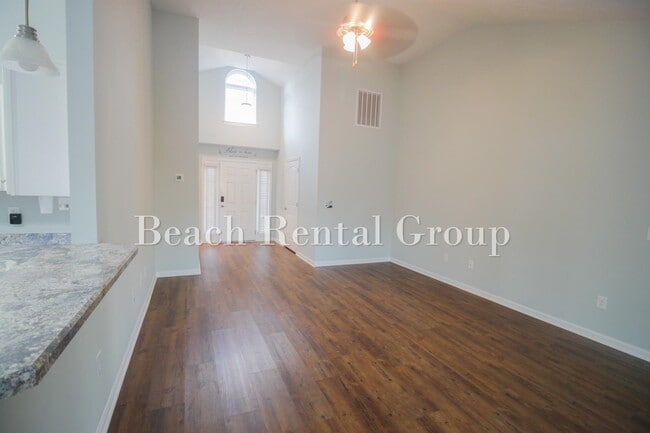 Building Photo - 35 Palmetto Green Dr