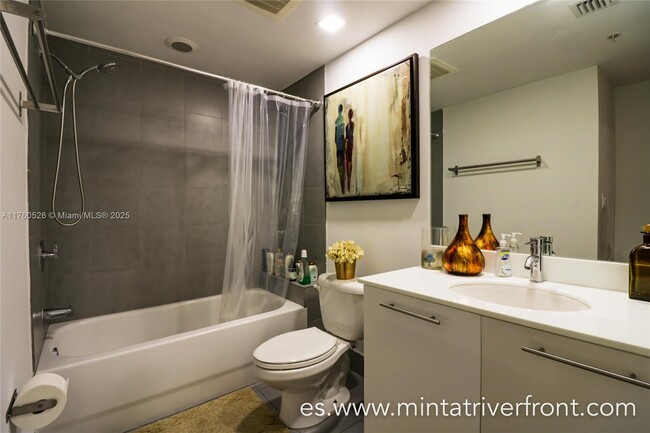 Foto del edificio - 92 SW 3rd St