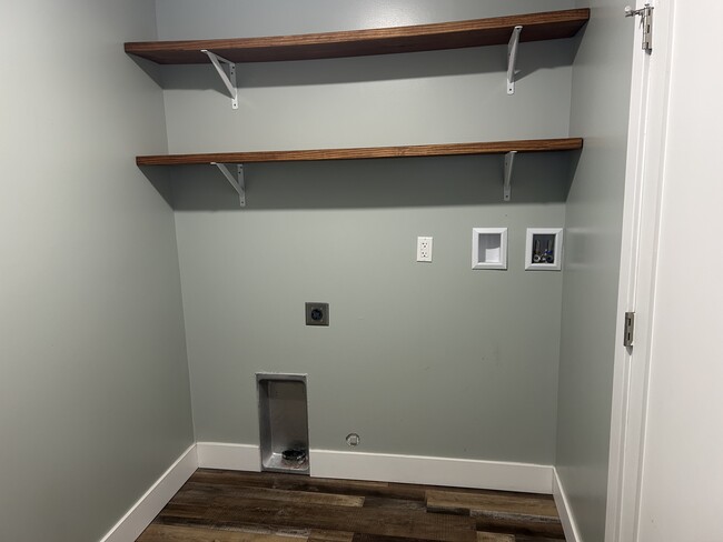 Building Photo - 223 Winter St