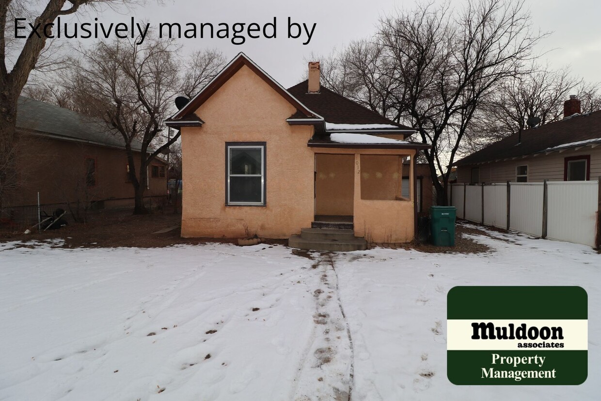 Primary Photo - Affordable and Adorable Single Family Home!