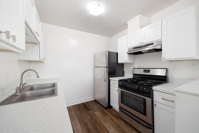 Building Photo - 4284 Schoolridge Ln