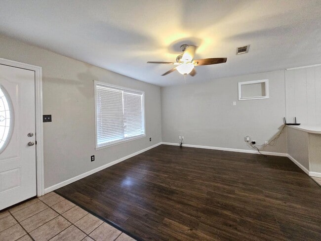 Building Photo - 140 Alaska St