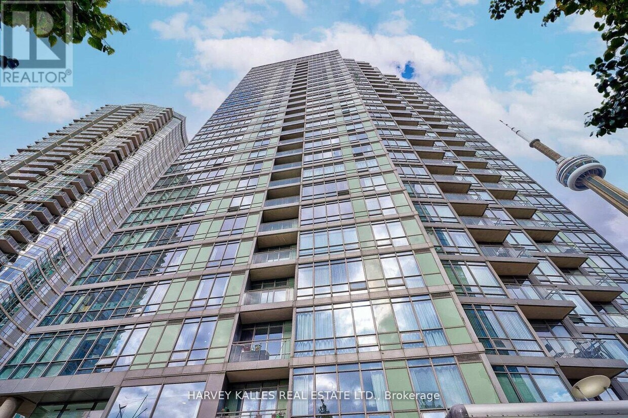 Photo principale - 3-2803 Navy Wharf Ct