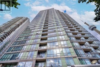 Building Photo - 3-2803 Navy Wharf Ct