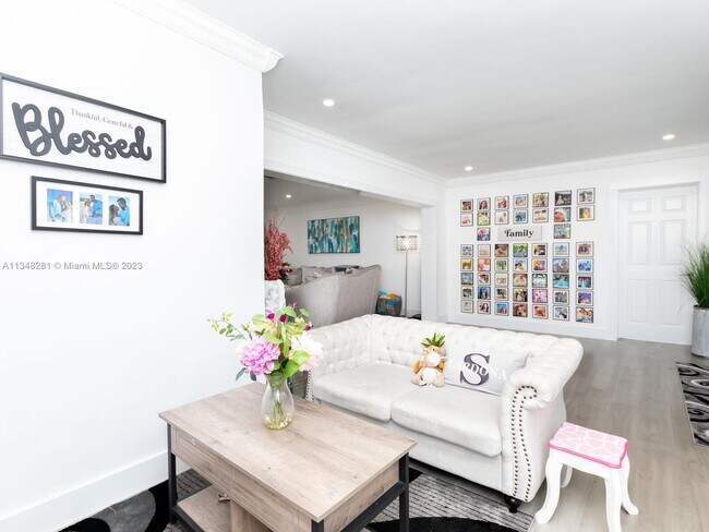 Foto del edificio - 1346 NW 4th St