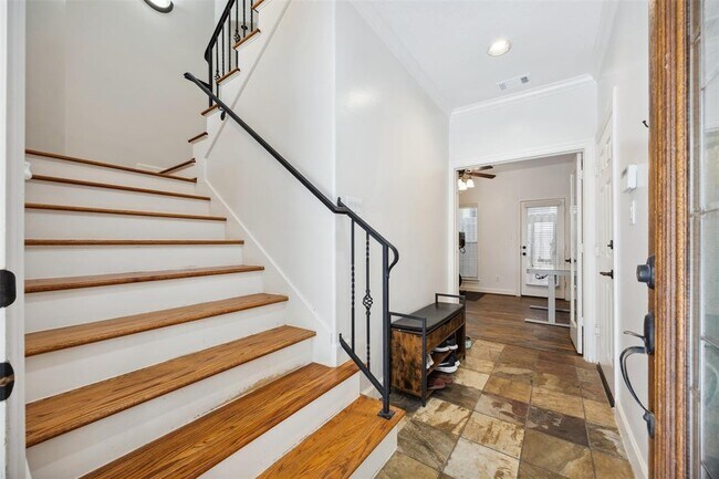 Building Photo - 4519 Gibson St