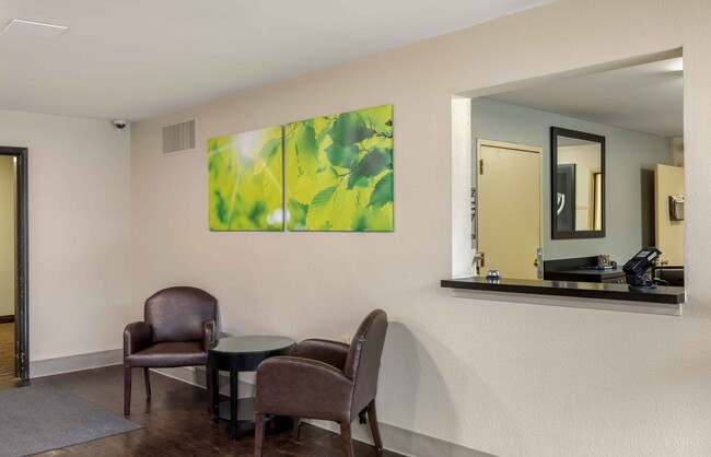 Lobby and Guest Check-in - Furnished Studio - Omaha