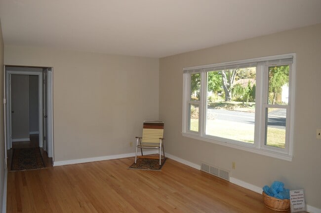 Building Photo - 5503 Flamingo Rd