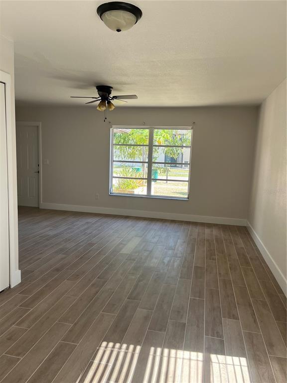 Foto del edificio - 21314 Stillwater Ave