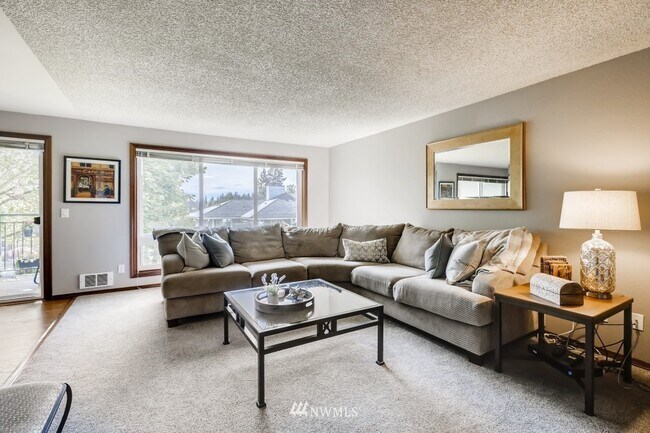 Foto del edificio - 15214 NE 8th St