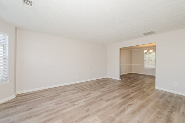 Foto del edificio - 4053 Rockmill Cove