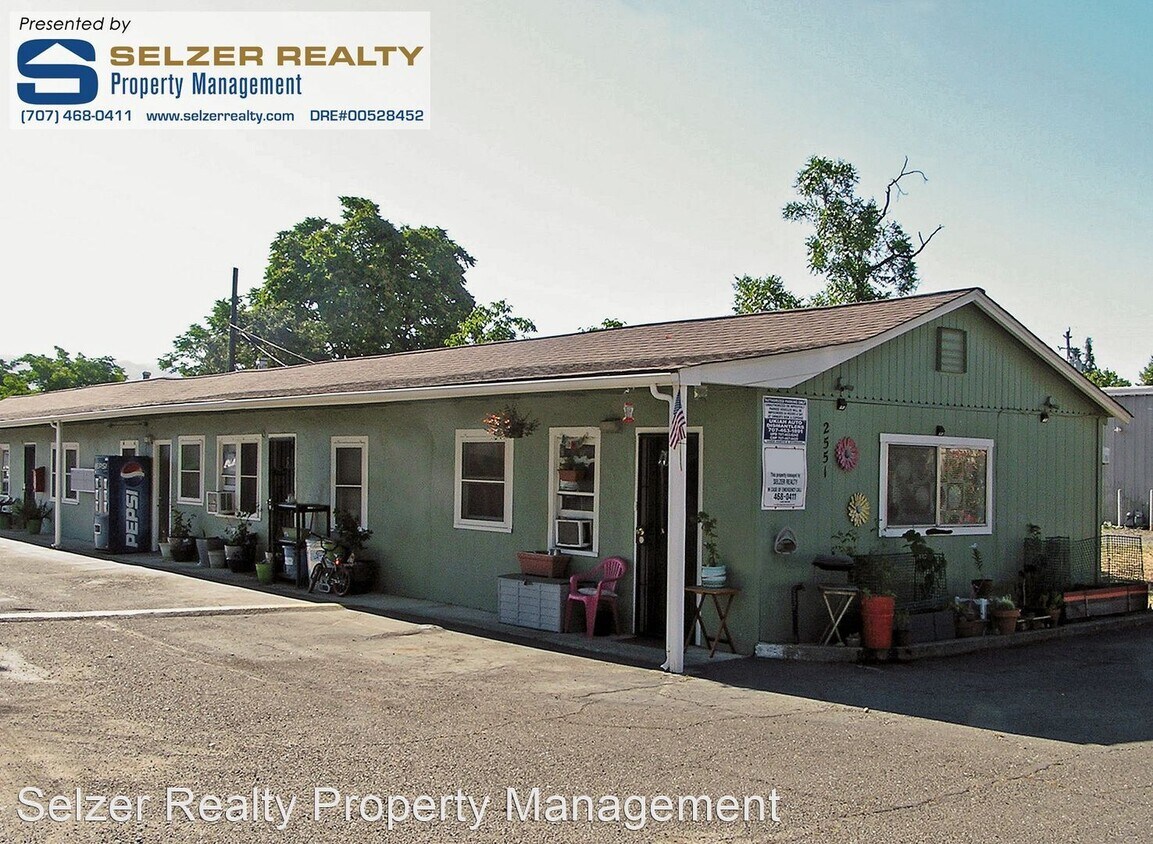 Primary Photo - 2551 N State St