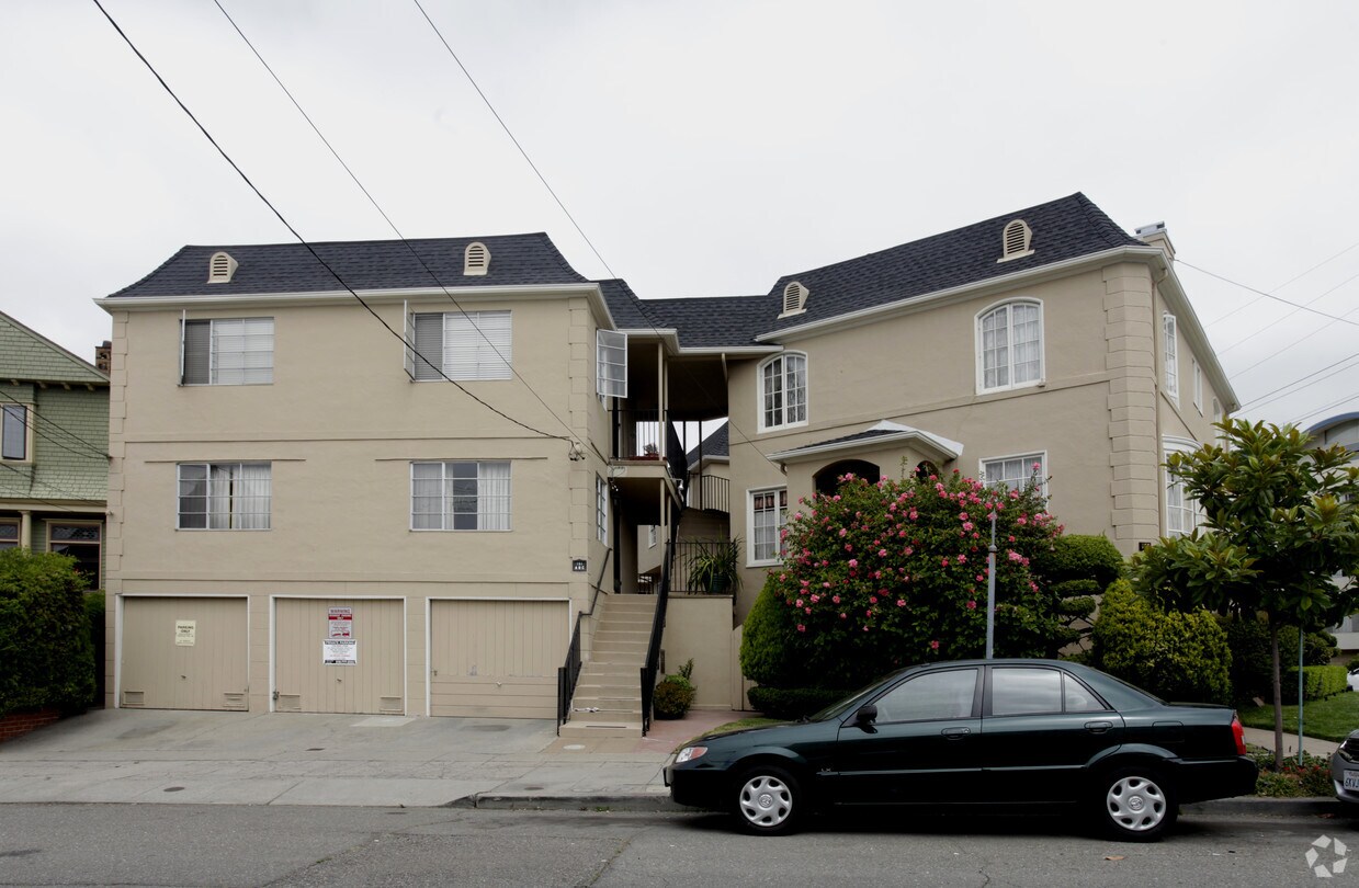 Building Photo - 151-155 Athol Ave