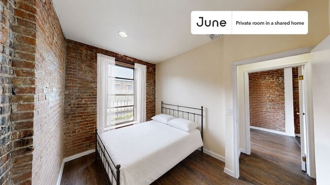 Room in Shared 4 bed/1.5 bath home in Central Harlem - Room in Shared 4 bed/1.5 bath home in Central Harlem